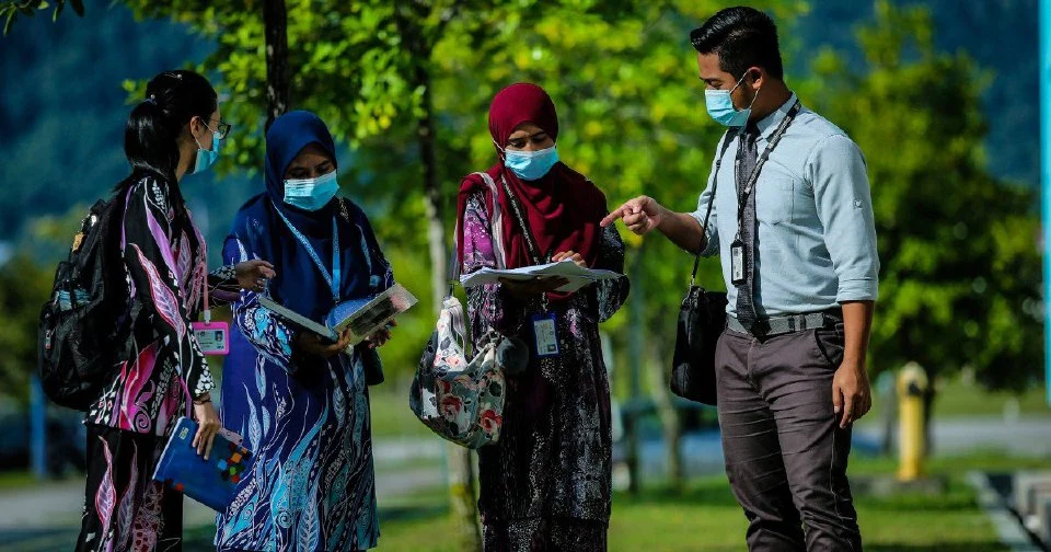 Universiti Awam Sedia Menyambut Pelajar Baru: Persiapan dan Peluang Pendidikan Terbaik