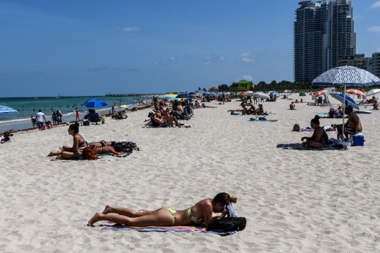 Pantai Miami: Surga Tropis di Amerika Serikat