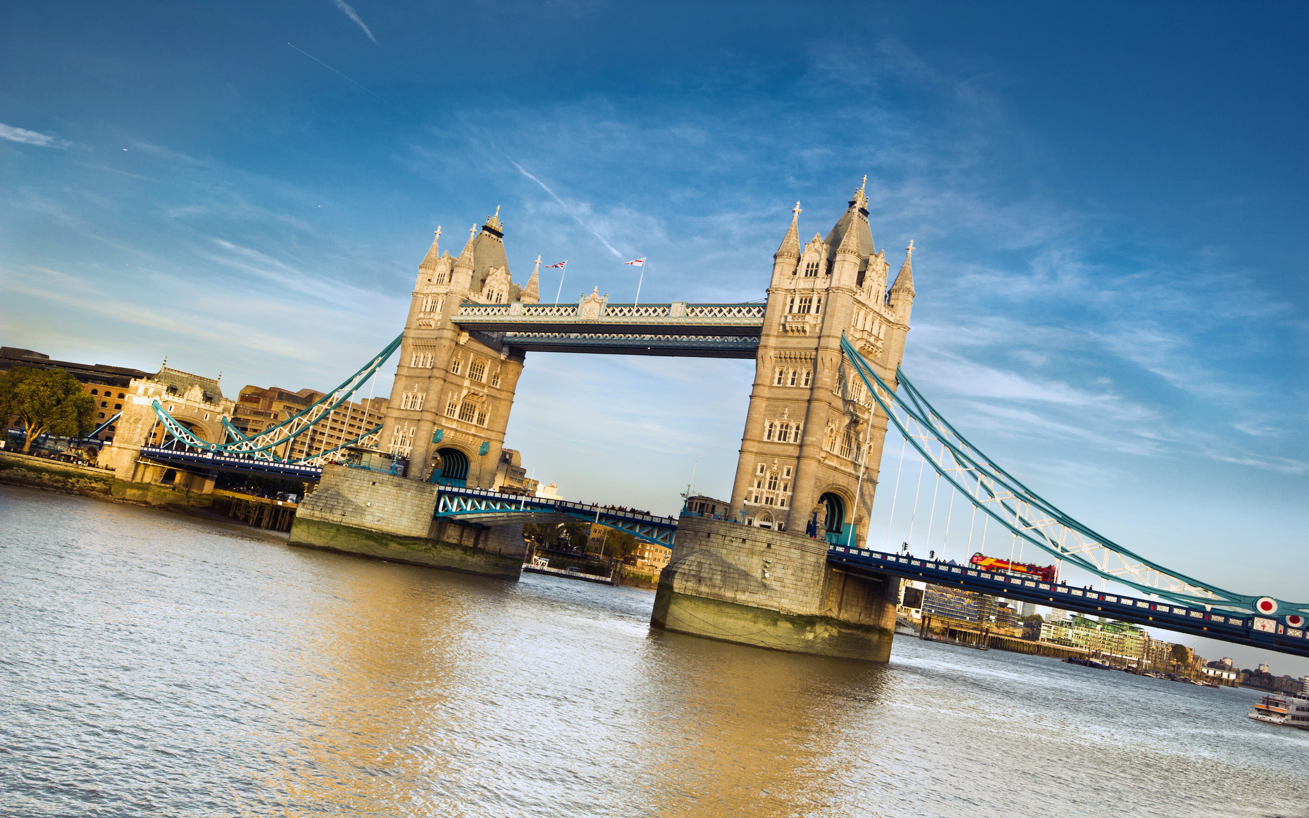 Sungai Thames: Arteri Sejarah dan Kehidupan London