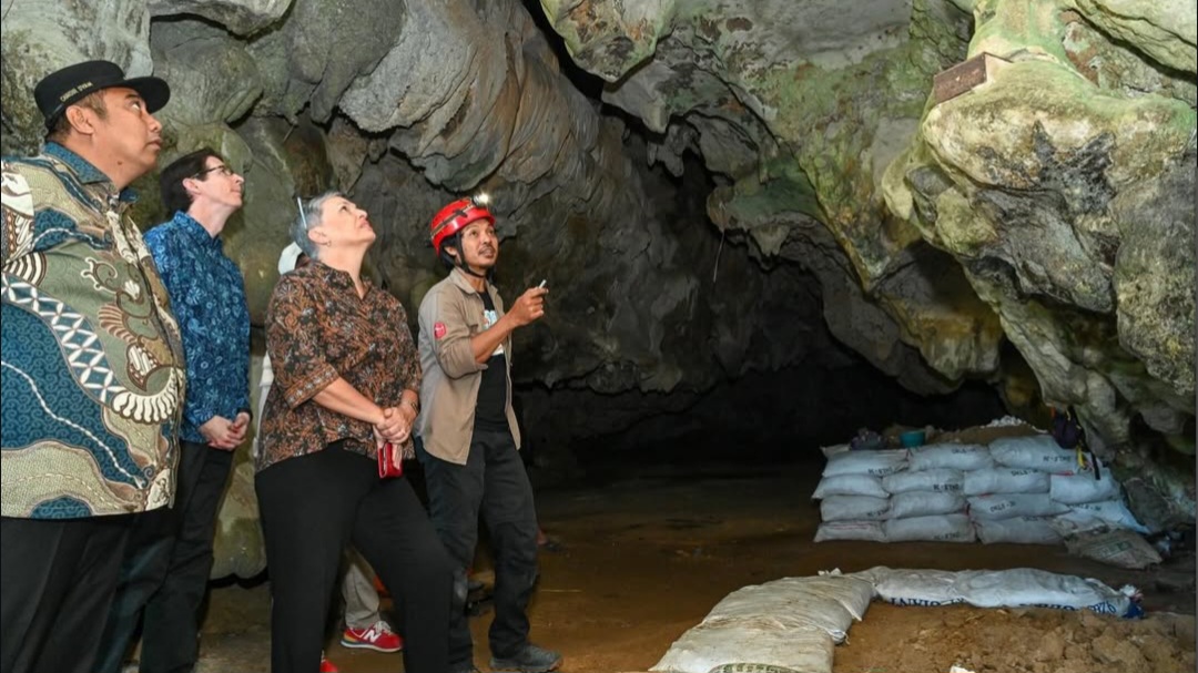 Eksplorasi Keindahan Gua Xueyu