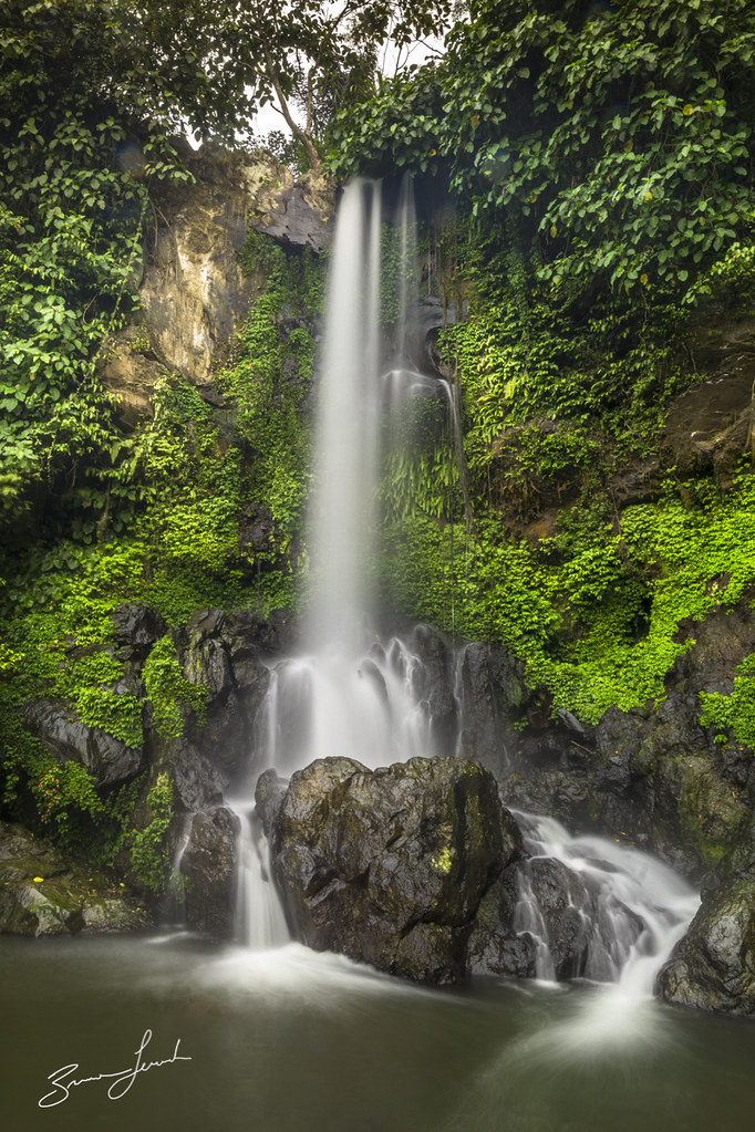 Keindahan Air Terjun Bioa Embun