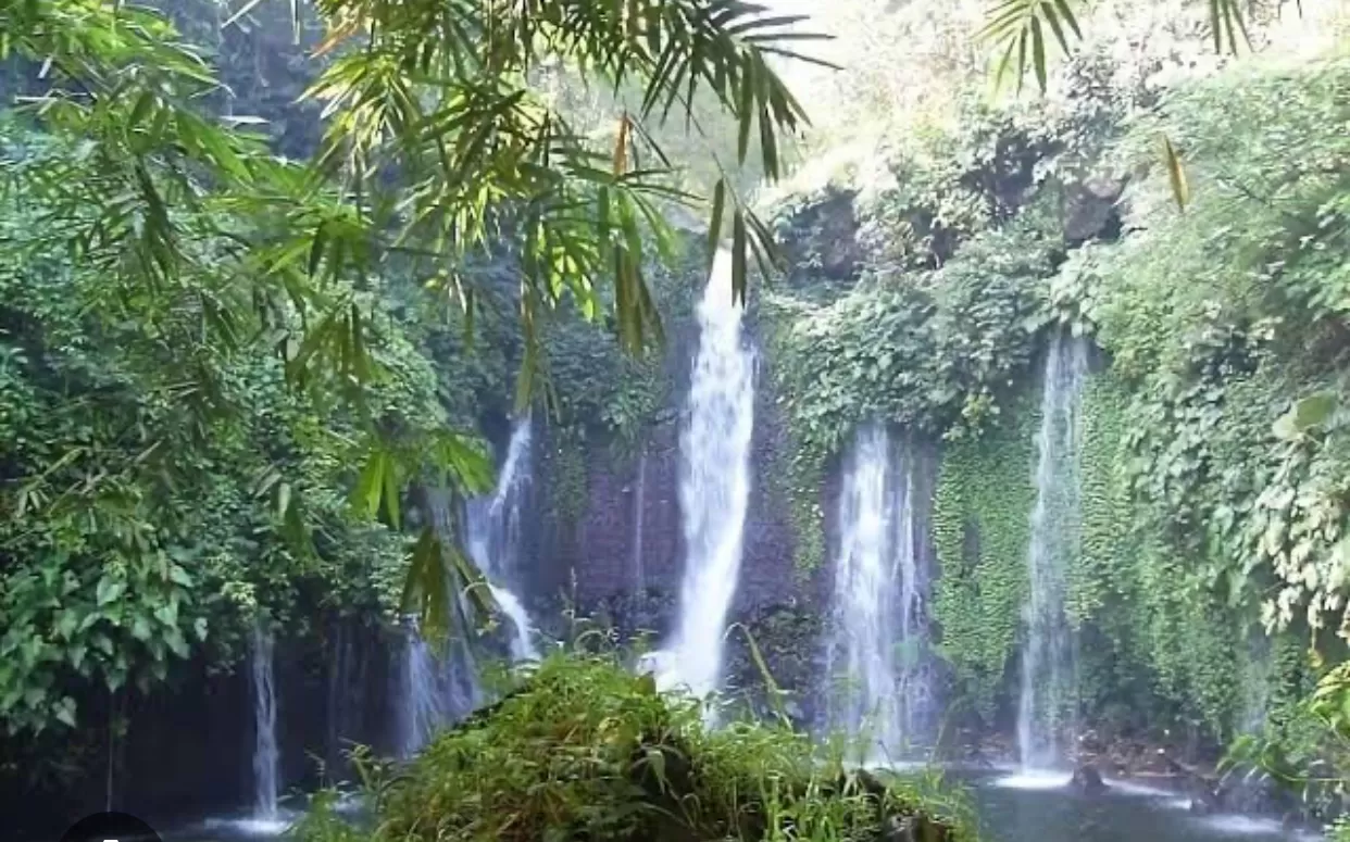 Keindahan Air Terjun Cibolang di Kabupaten Kuningan