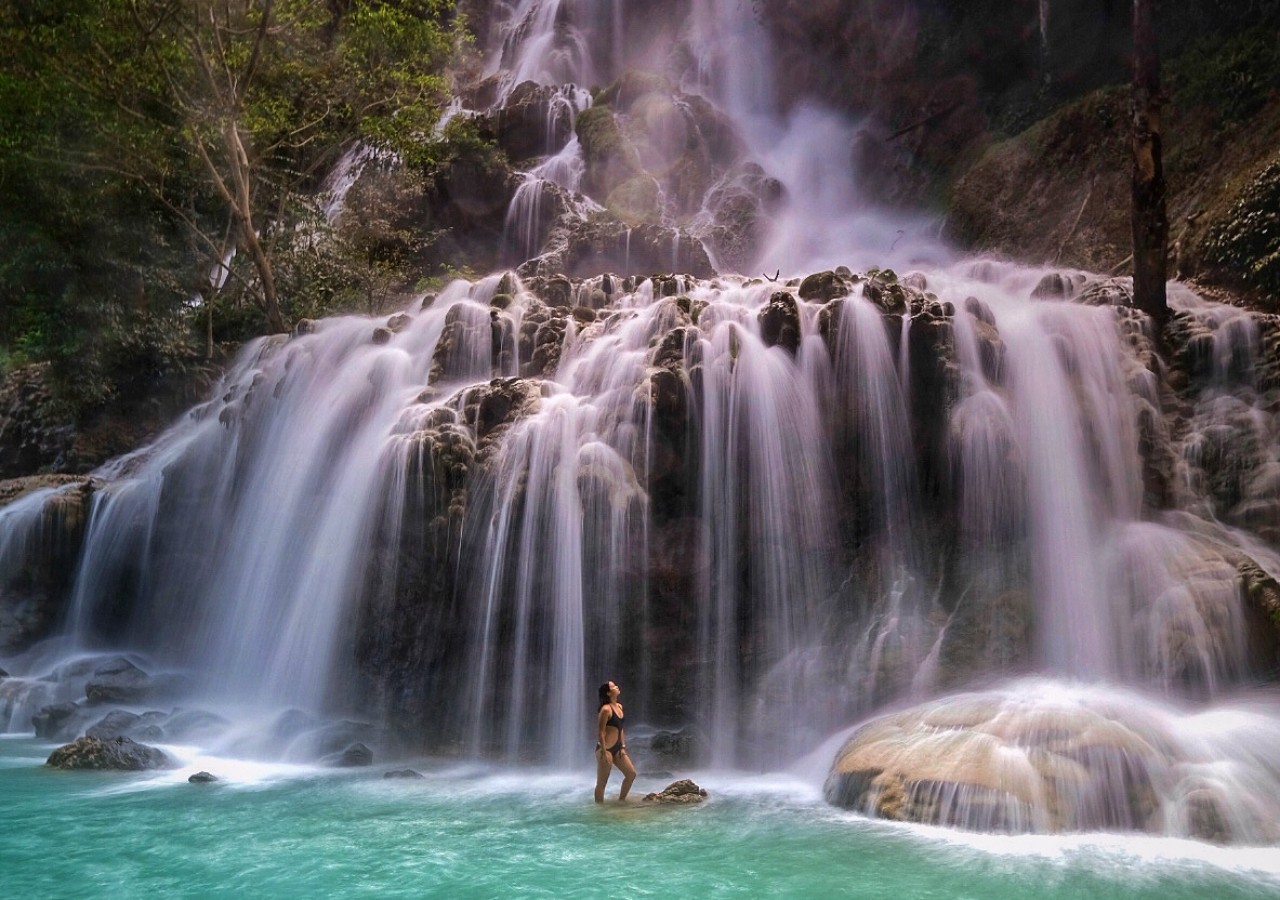 Keindahan Alam Air Terjun Sigerincing di Pulau Sumba