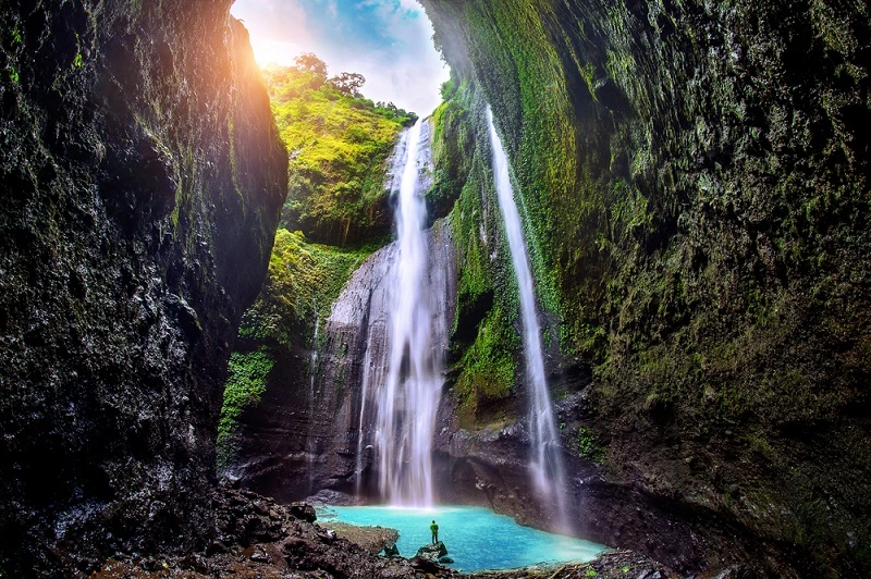 Keindahan Alam Air Terjun Tanda yang Menawan di Indonesia