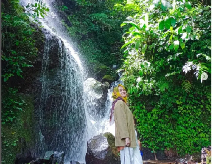 Keindahan Air Terjun Ciismun di Kabupaten Garut