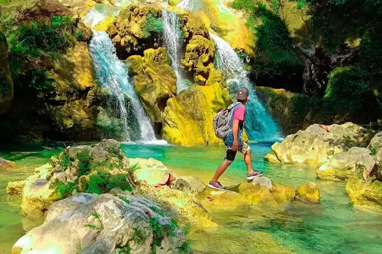 Keindahan Alam Air Terjun Palamba di Sulawesi Tengah