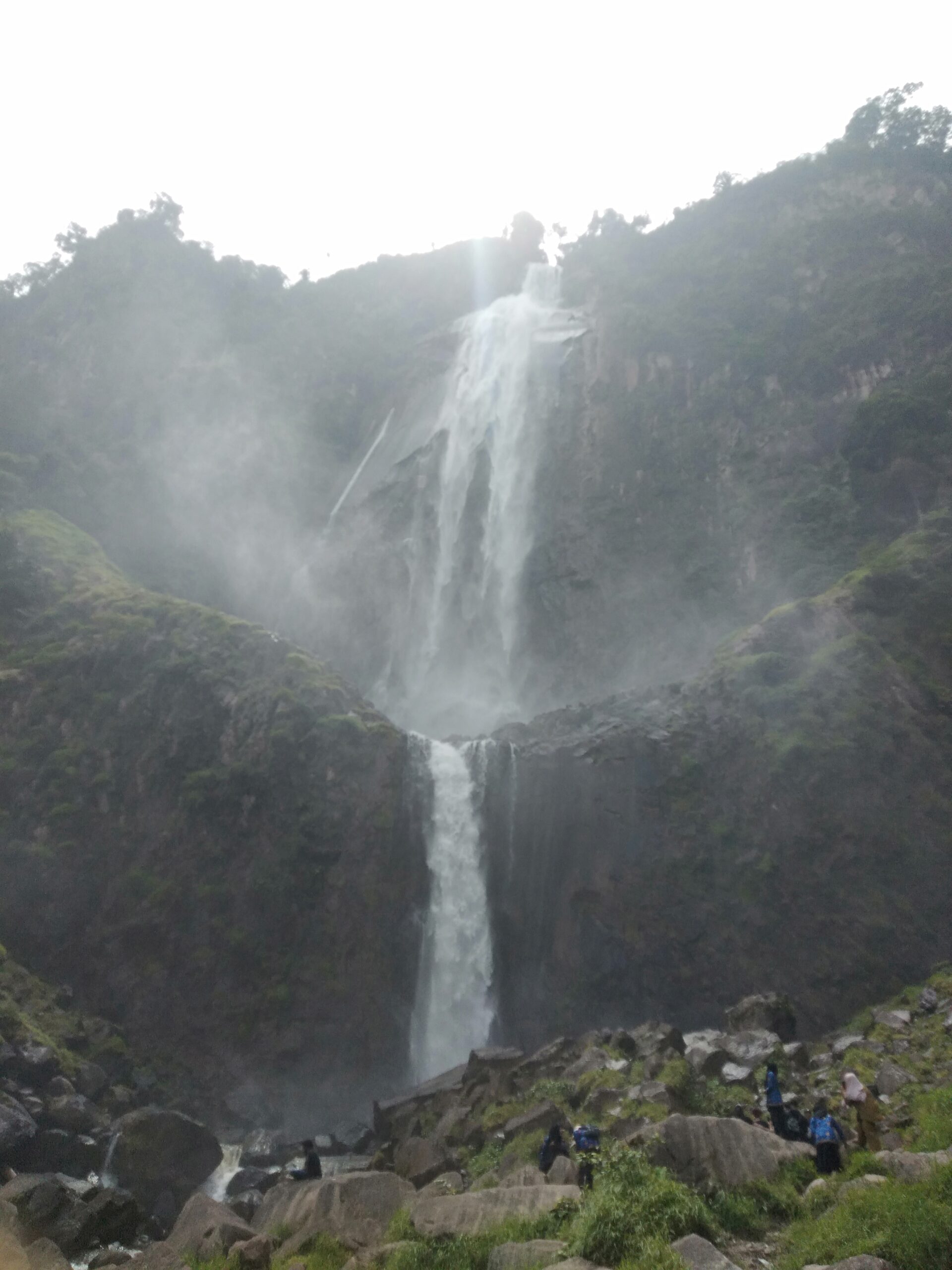 Keindahan Alam Air Terjun Ponot di Sumatera Utara
