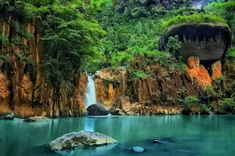 Keindahan Air Terjun Hurun: Pesona Alam yang Menyejukkan