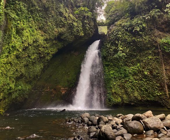 Keindahan Alam Air Terjun Kemumu di Bengkulu