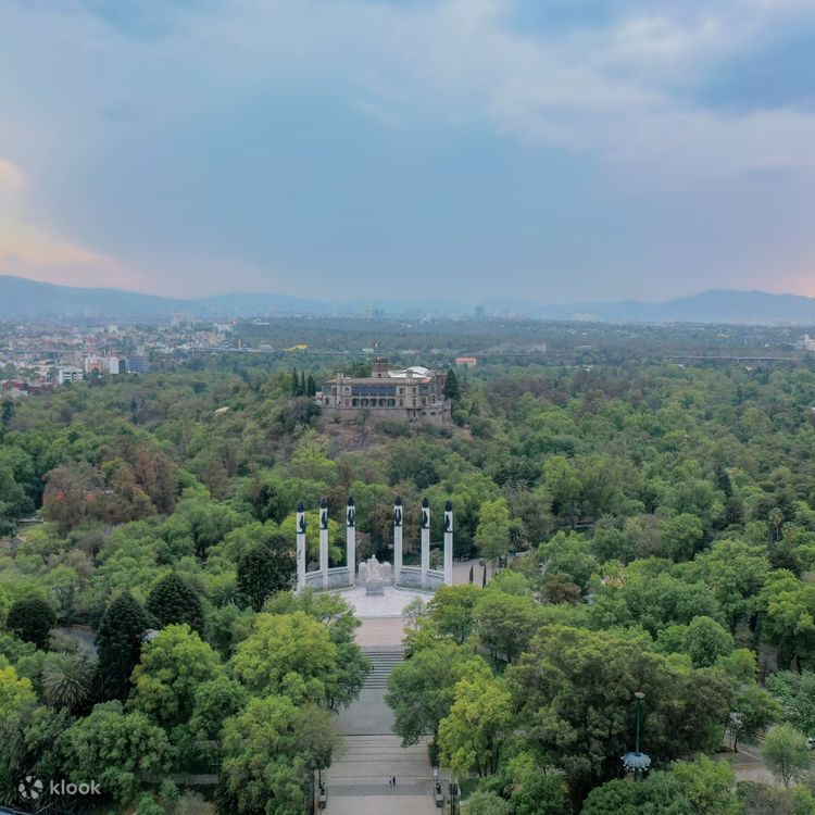 Taman Chapultepec: Taman Hijau dan Tempat Rekreasi di Mexico City
