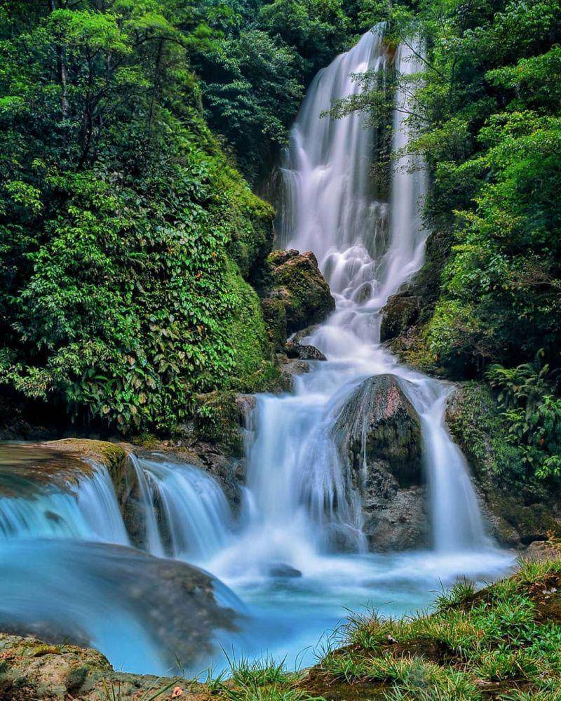 Keindahan Alam Air Terjun Kandera di Kabupaten Sumba Barat