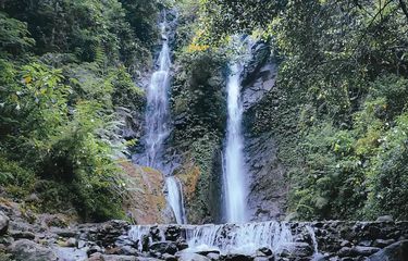 Keindahan Air Terjun Cilember di Bandung yang Menakjubkan