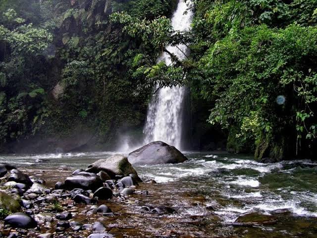 Keindahan Air Terjun Lematang di Sumatera Selatan