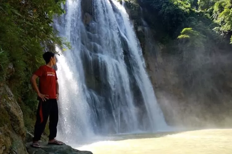 Keindahan Air Terjun Putri: Pesona Alam yang Menakjubkan