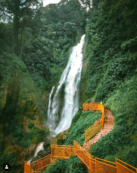 Keindahan Alam Air Terjun Jeram Semaka di Sumatera Selatan