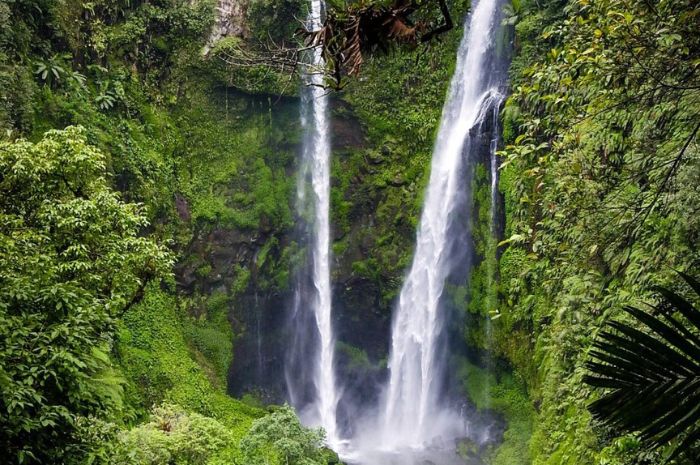 Keindahan Air Terjun Citali di Tengah Alam Pegunungan