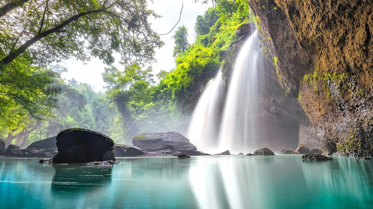 Keindahan Air Terjun Na Muang di Pulau Phuket