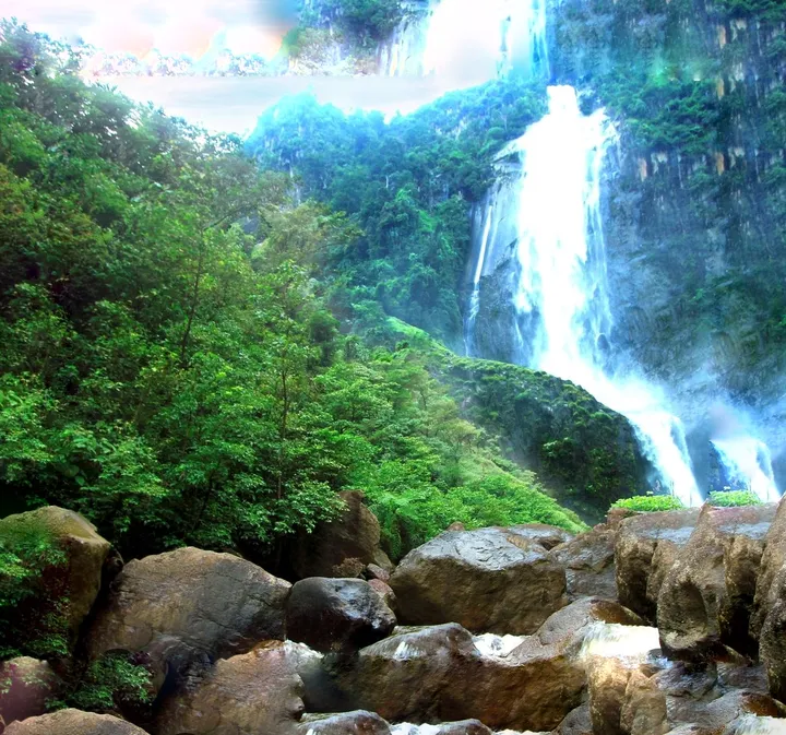 Keindahan Air Terjun Ponot: Surga Tersembunyi di Sumatera Utara