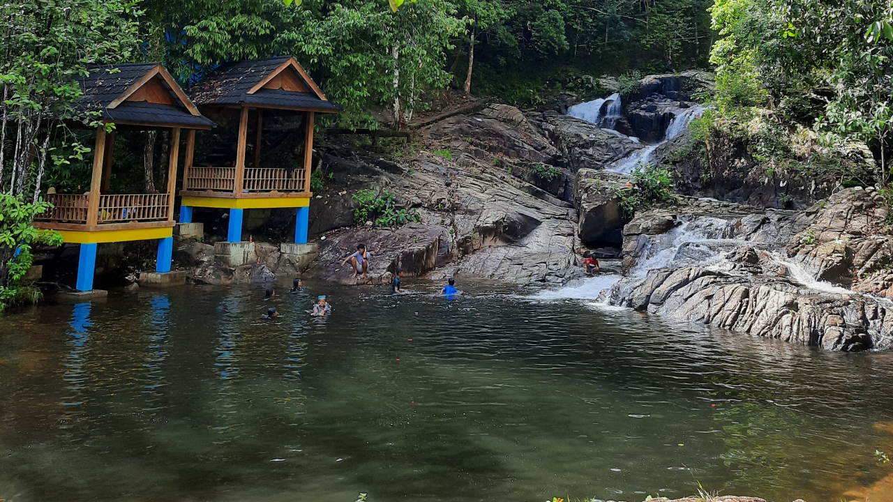 Keindahan Air Terjun Ulu Maras di Bali yang Menakjubkan