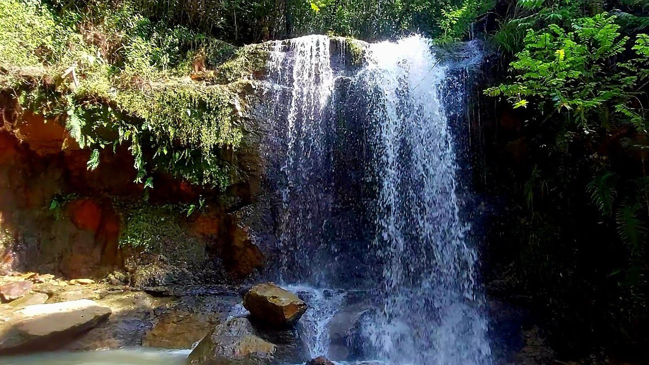 Keindahan Alam Air Terjun Bahuga di Kabupaten Bangka