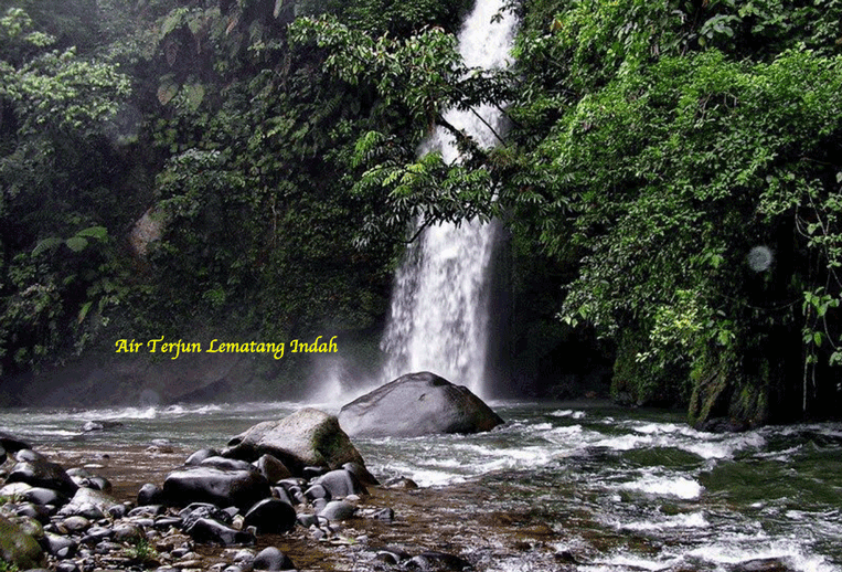 Keindahan Alam Air Terjun Lematang di Sumatera Selatan